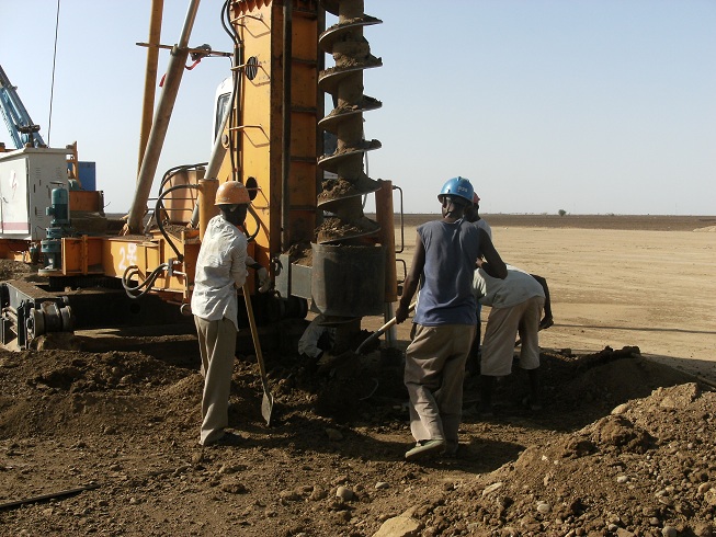 cfg20米桩机在苏丹